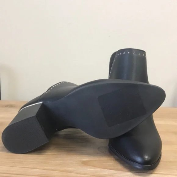 Expression Novara Block Heel Ankle Booties - Picture 7 of 7